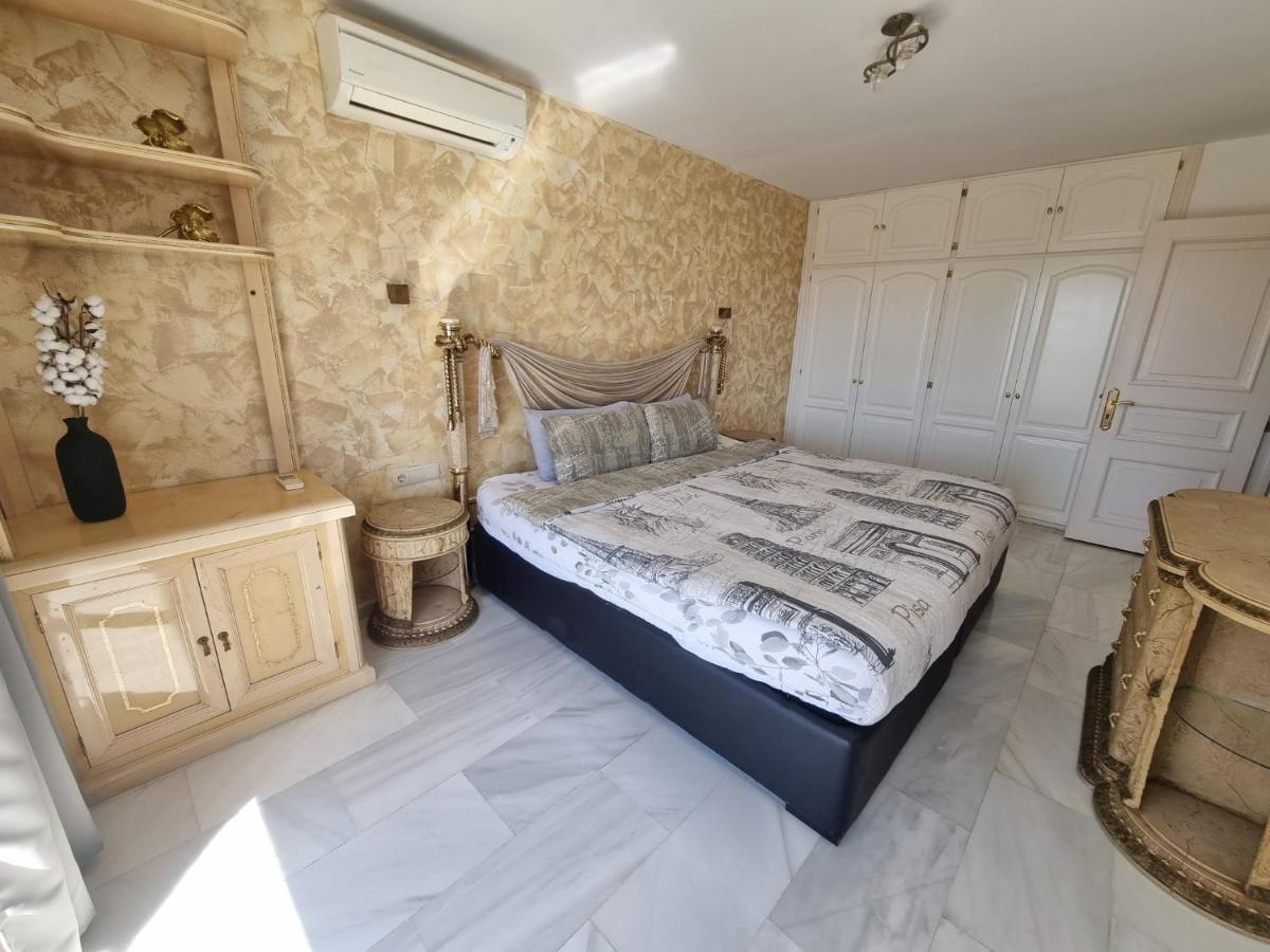 Apartamento Penthouse With Private Pool, Hot Tub Jacuzzi With Sea Views And Chill-out Zone, Close To The Sea *