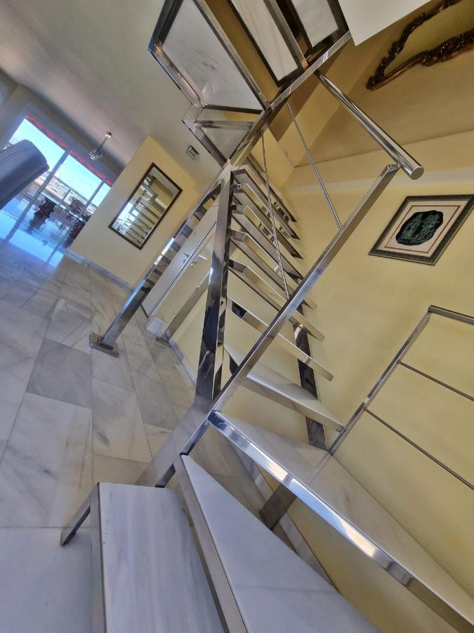 Apartamento Penthouse With Private Pool, Hot Tub Jacuzzi With Sea Views And Chill-out Zone, Close To The Sea *