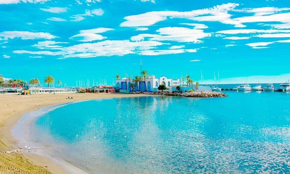 Penthouse With Private Pool, Hot Tub Jacuzzi With Sea Views And Chill-out Zone, Close To The Sea Apartamento Marbella